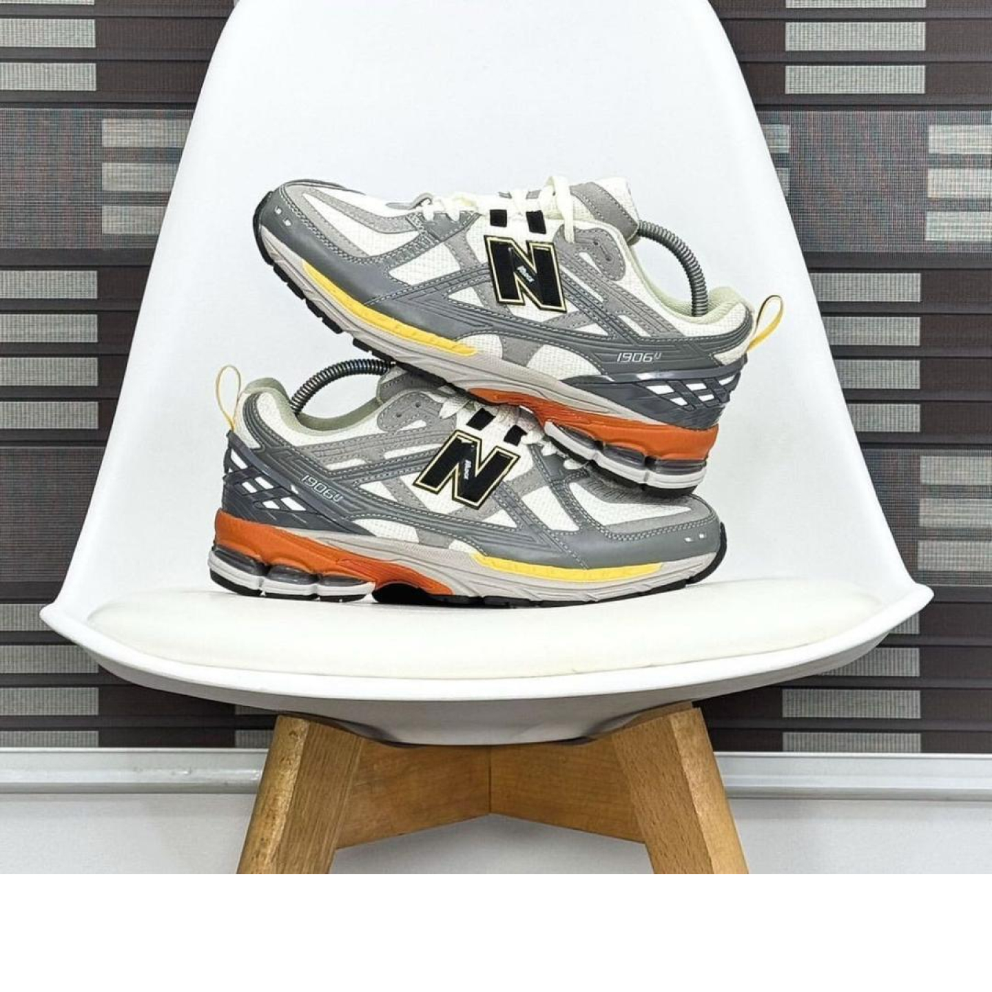 NEW BALANCE 