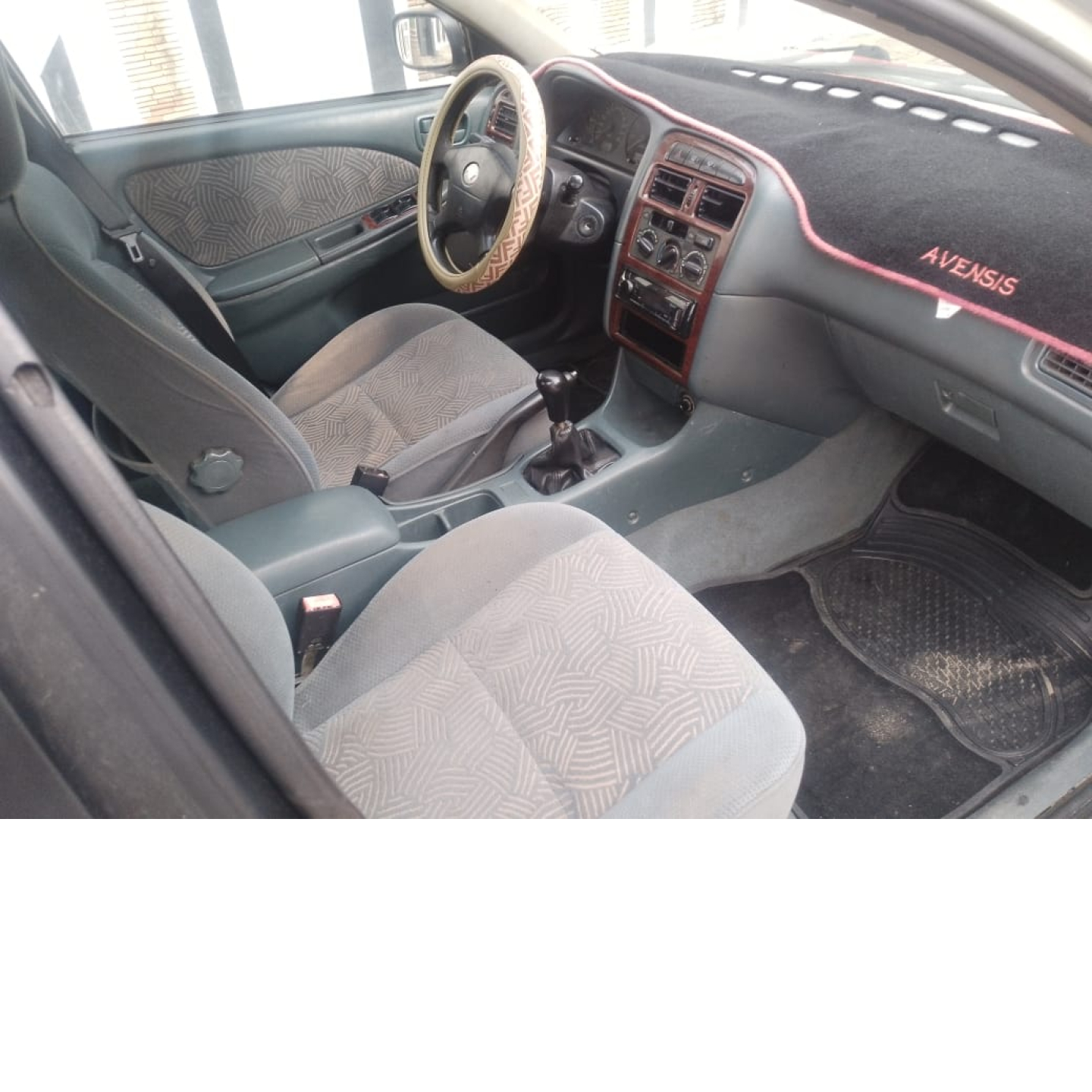 TOYOTA Avensis 98