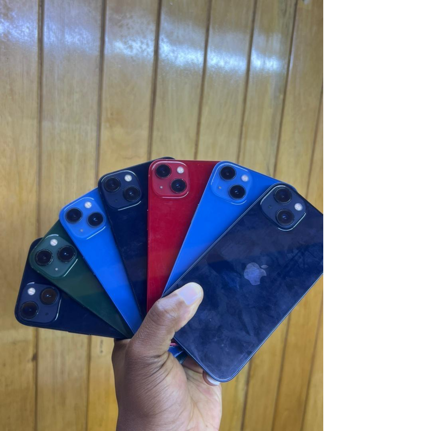 iPhone 13simple scellé en stock 